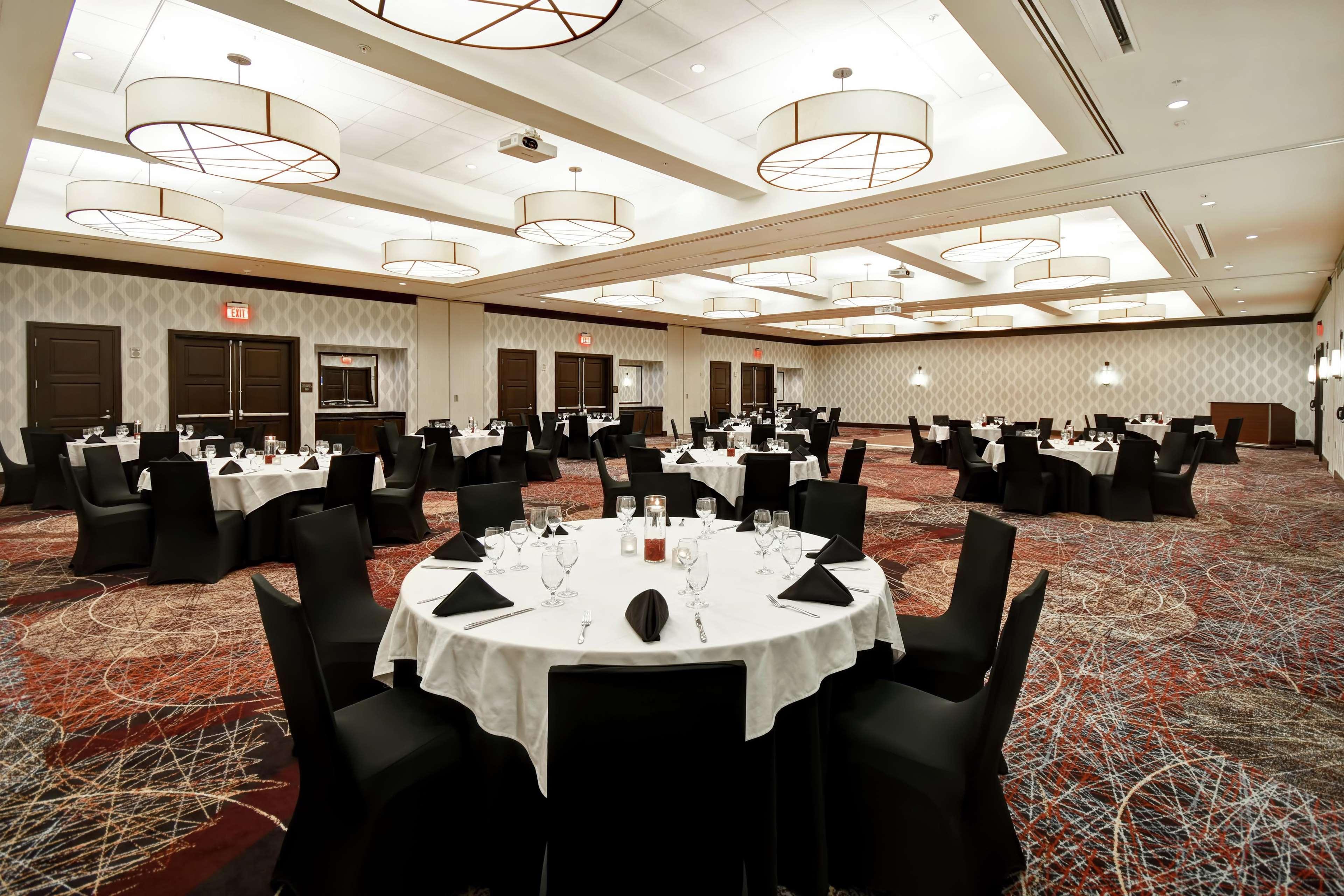 Embassy Suites Springfield Exterior foto