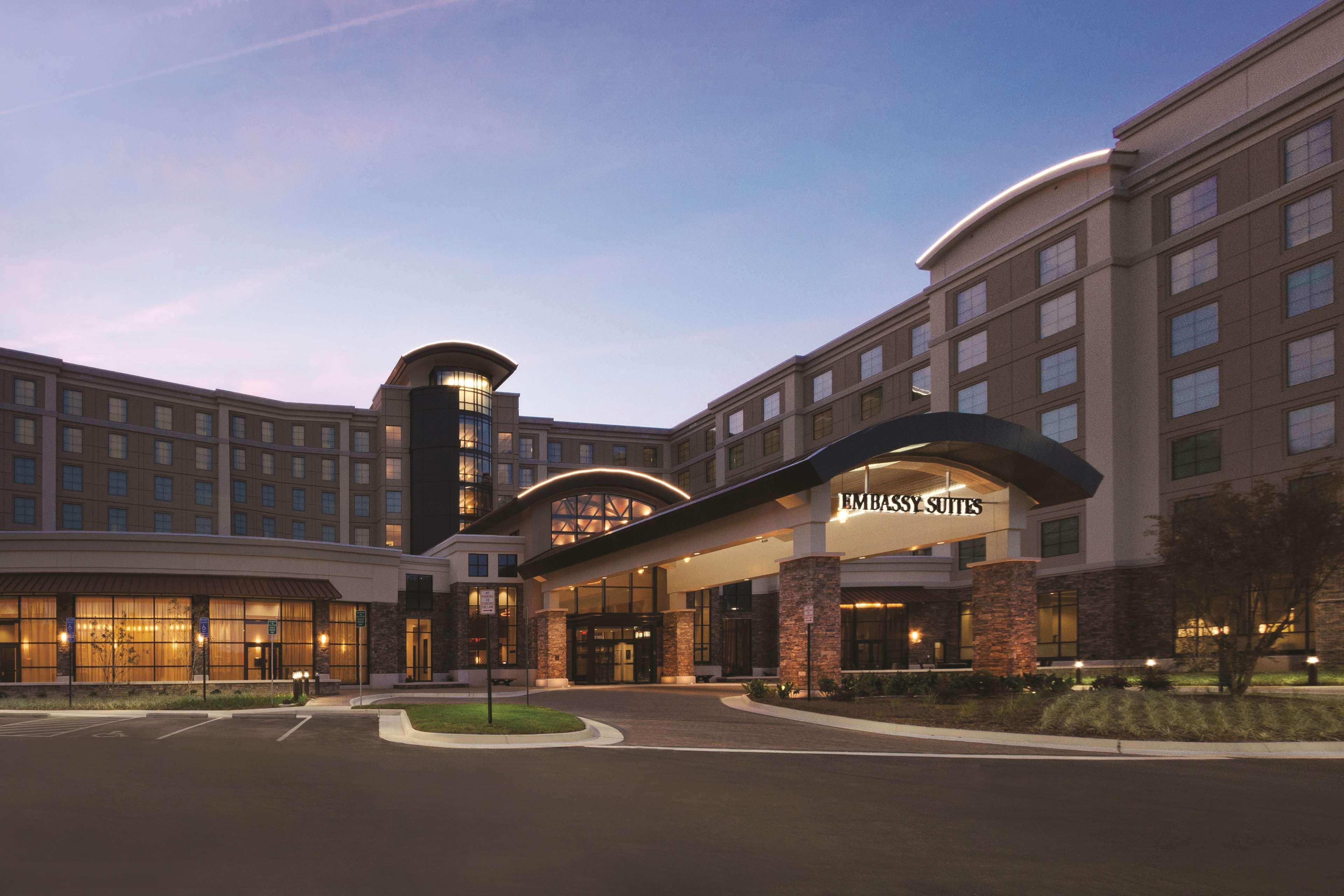 Embassy Suites Springfield Exterior foto