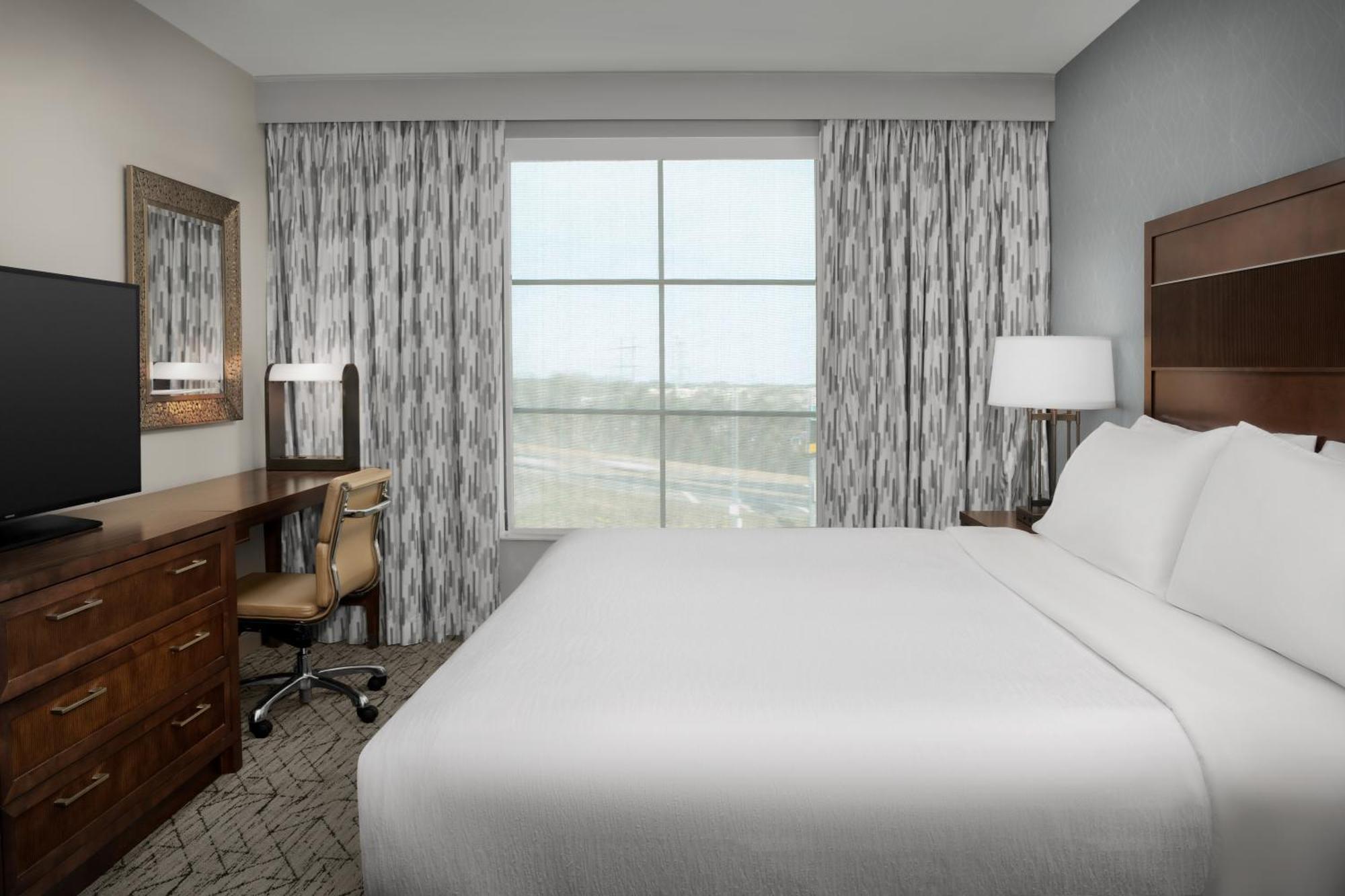 Embassy Suites Springfield Habitación foto